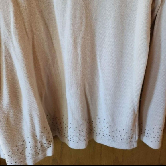 NWT Women's Croft & Barrow Size M Cream Beaded Sweater, Shell Attached - Picture 4 of 16